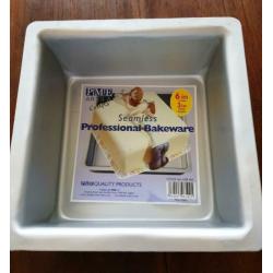 Splinternieuwe bakvormen voor taarten