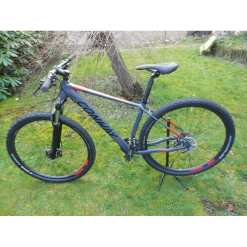 nieuwe conway 29er met XT/altus en rock shox vork