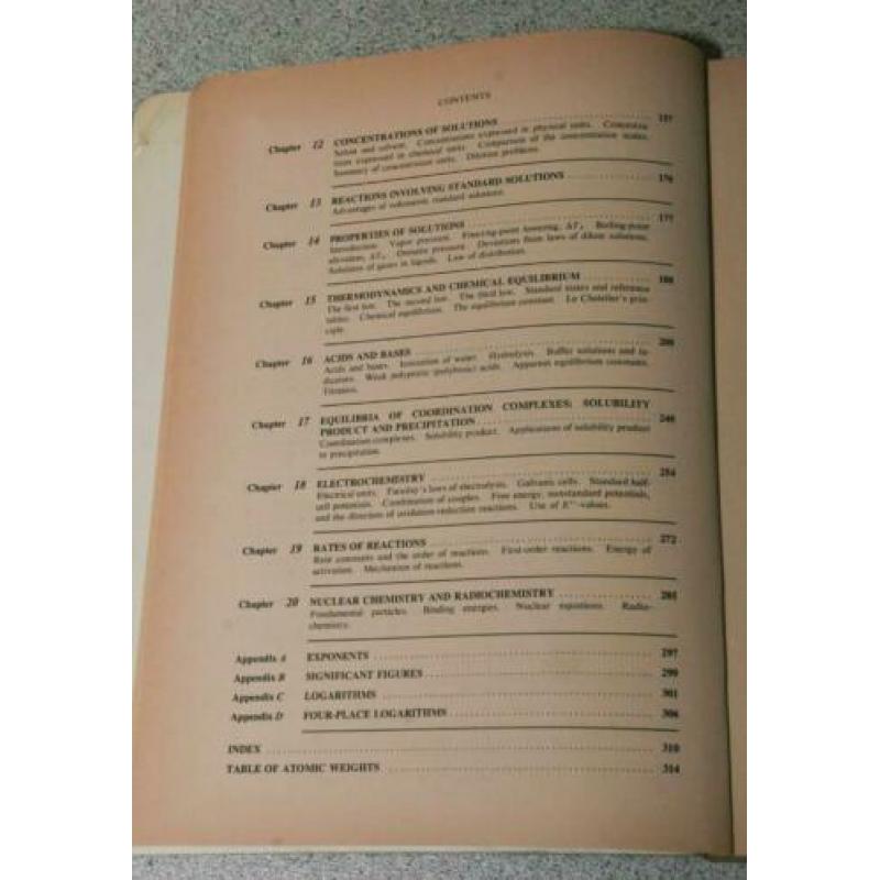 "College Chemistry". Anorganische chemie.
