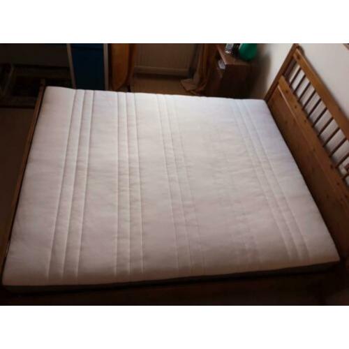 Ikea matras hovag 160cmx200cm met topper, electrisch bed