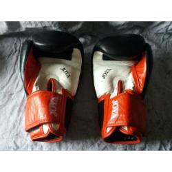 3 paar bokshandschoenen in 1 koop