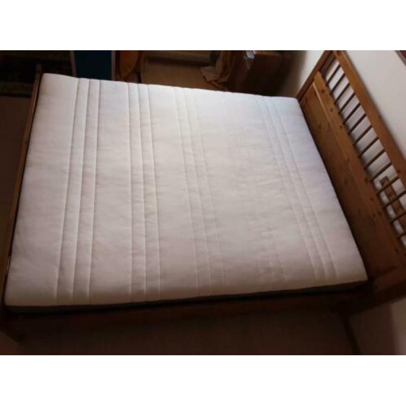 Ikea matras hovag 160cmx200cm met topper, electrisch bed
