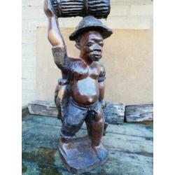 Antieke sculptuur Afrikaanse visser. 48 cm.