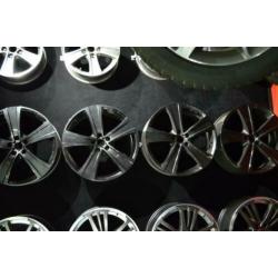 Speciale 20" MAK velgen Antraciet 5x112
