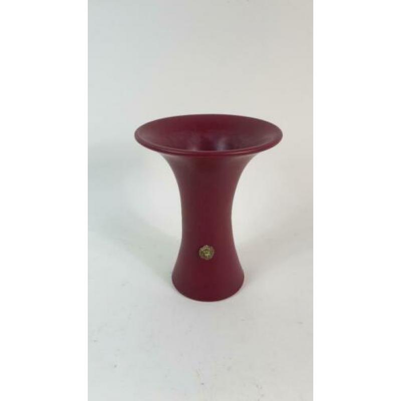 Vintage vaas Royal Gouda, rood bordeaux, aardewerk. 2A14