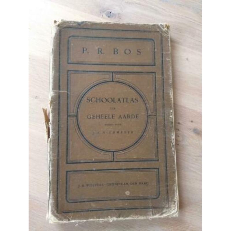 Schoolatlas der Geheele Aarde, P.R.Bos,1921, 26ste druk