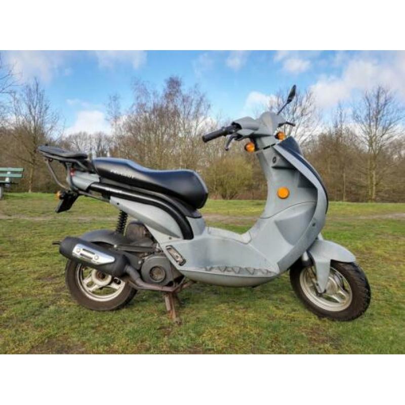 Peugeot ludix (snor)