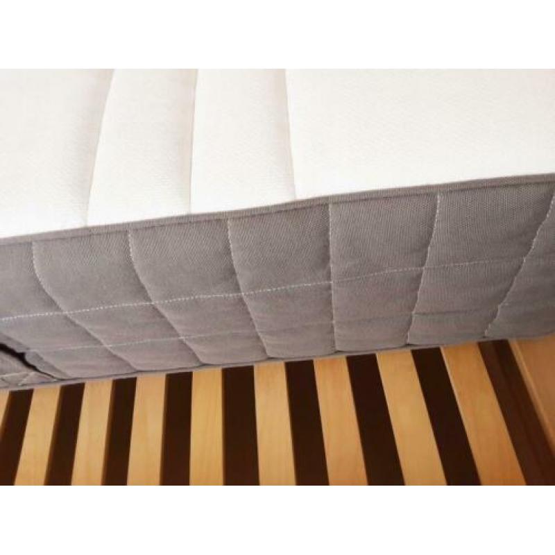 Ikea matras hovag 160cmx200cm met topper, electrisch bed