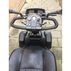 Scootmobiel Pride Royal 20