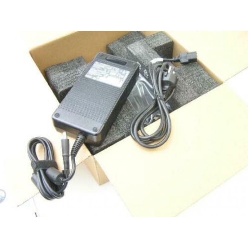 HP Advanced Docking Station