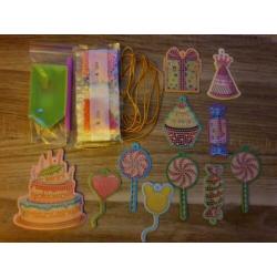 Diamond Painting 10 Verjaardags Cadeauhangers geheel complee