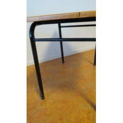 Kleuter schooltafeltje (hoogte 51 cm)
