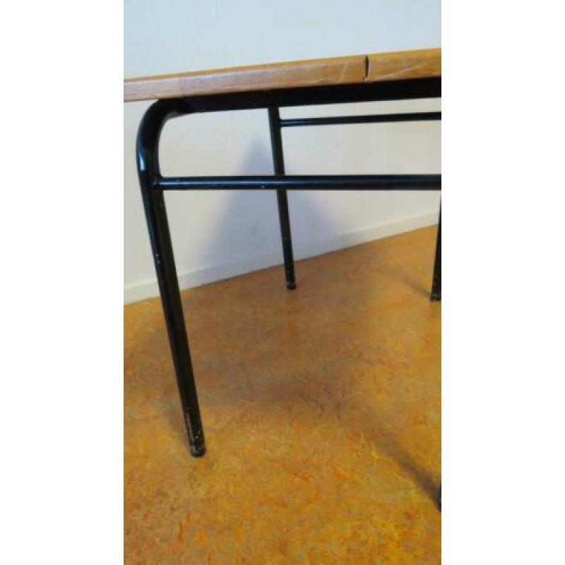 Kleuter schooltafeltje (hoogte 51 cm)