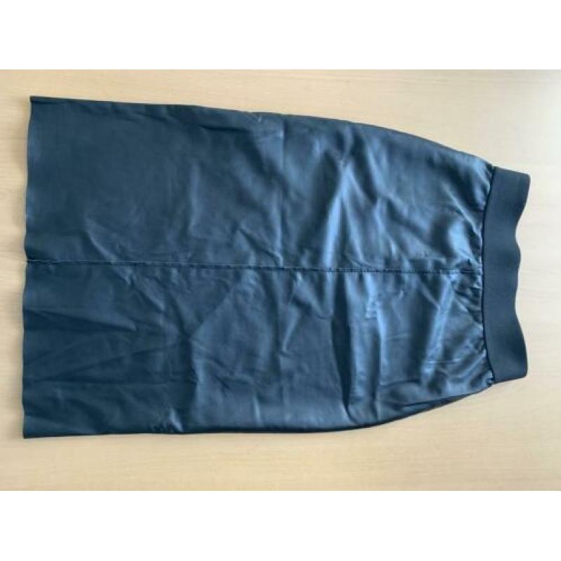 Vanilia midirok van imitatieleer - maat 34