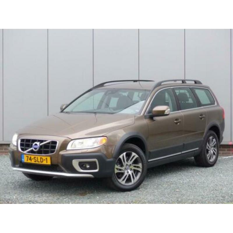 Volvo XC70 D3 AUT FWD Limited Edition Leer / Xenon / Trekhaa