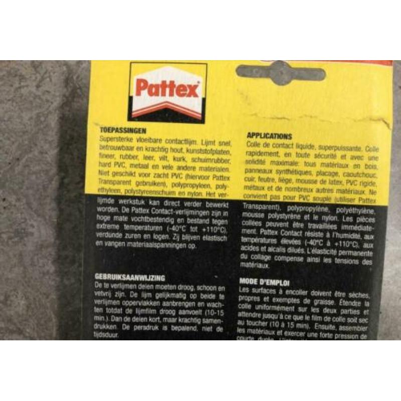 Pattex contactlijm. Nieuw. Inhoud: 125g per tube.