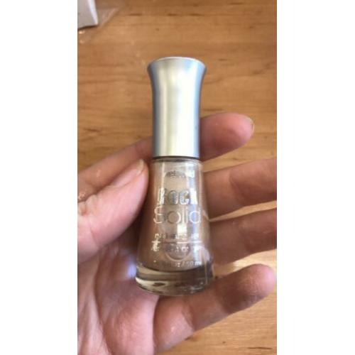 Nagellak uitzoeken €0,50 uitverkoop alles €0,50 tot Max €2
