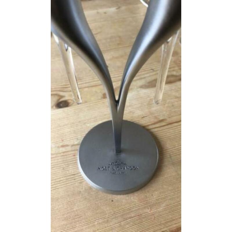 Duo “Moët” flutes in houder
