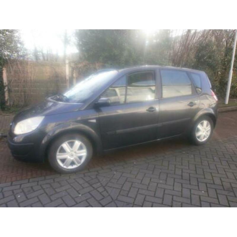 Renault Scénic 2.0-16V Expression Luxe