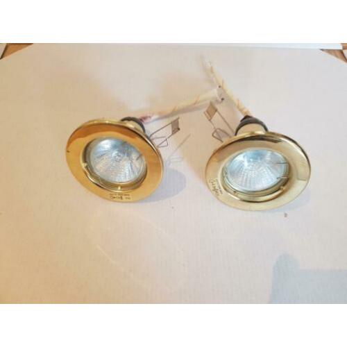 2x messing kleurige inbouwspot