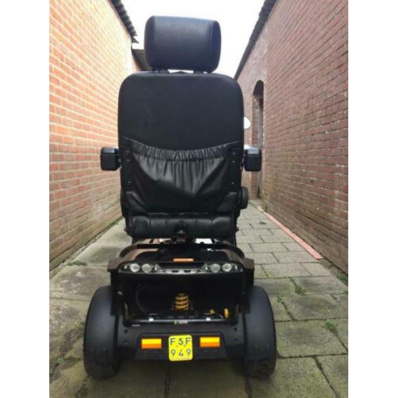 Scootmobiel Pride Royal 20