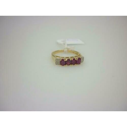 Ring goud met robijn & 0.5K diamant / Z6109