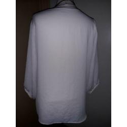 MarcCain zijde top off white met 3/4 mouwen maat 42