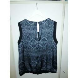 Te koop top van expresso, maat 46