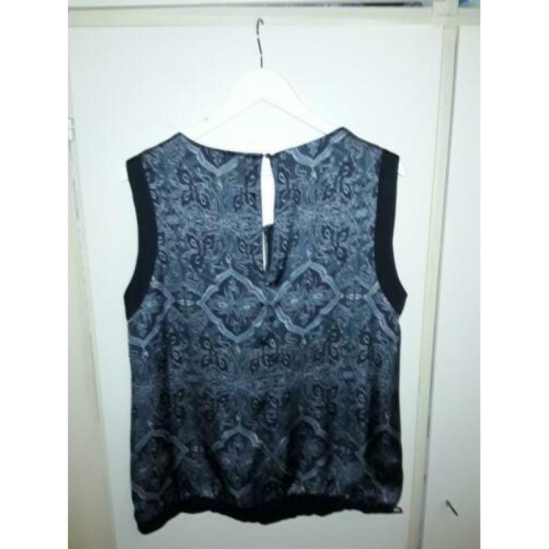 Te koop top van expresso, maat 46