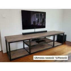 Maatwerk tv meubel /industrieel /staal /oud eiken wagondelen
