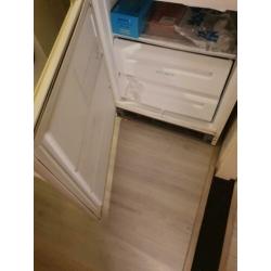 Zanussi koel/vries cominatie.