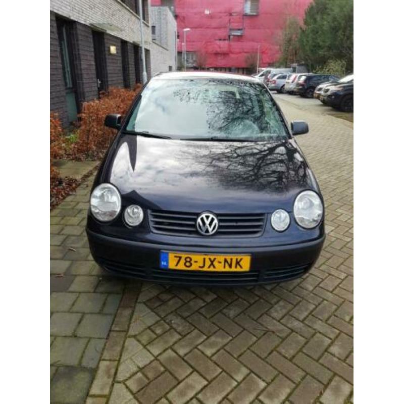 Volkswagen Polo 1.2 47KW 2002 Zwart
