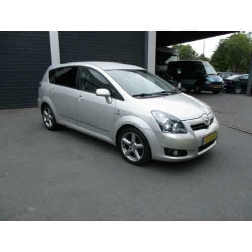 Toyota VERSO 2.2 D-4D LUNA