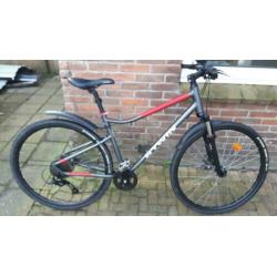 Zgan b-twin hybride trekking fiets met extra's!!