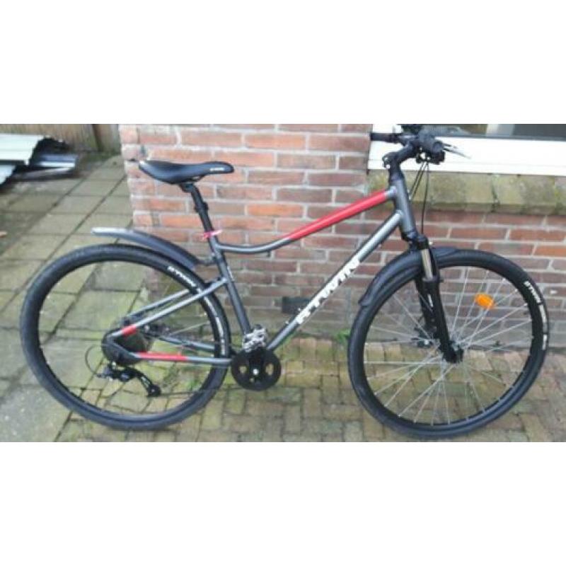 Zgan b-twin hybride trekking fiets met extra's!!
