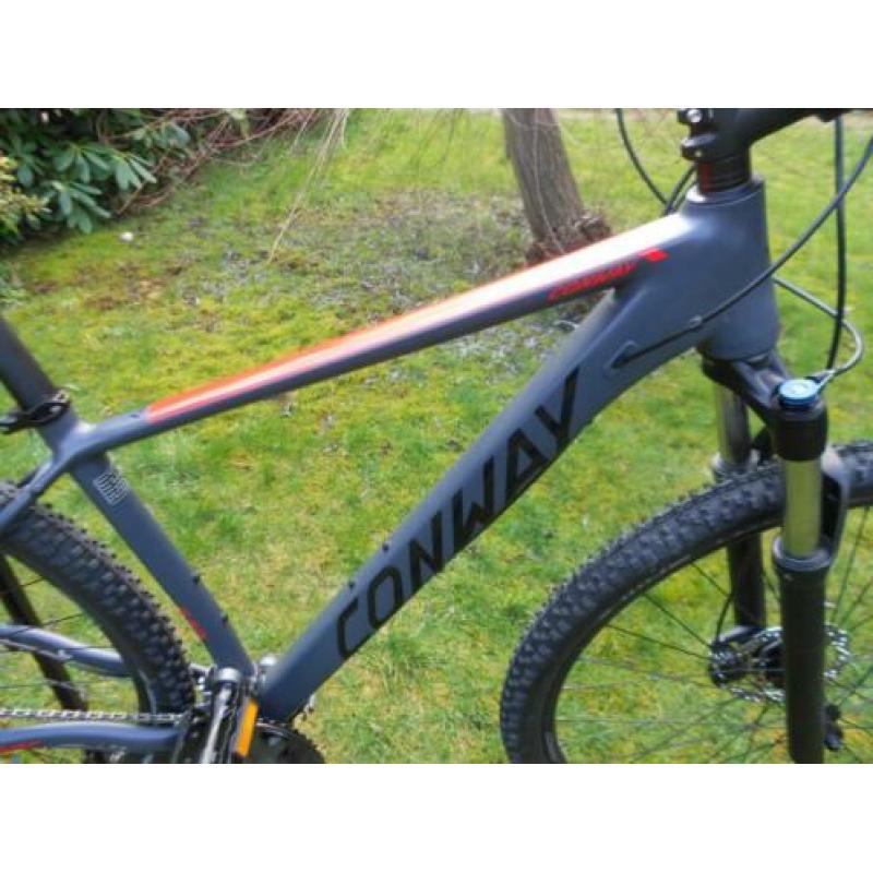 nieuwe conway 29er met XT/altus en rock shox vork