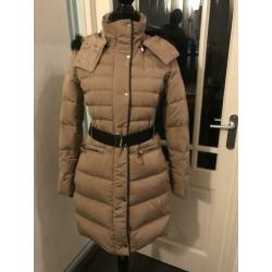 Nieuwe winterjas van mango