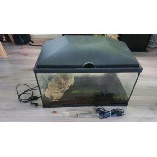 Aquarium 60b x 32cmh x 30d