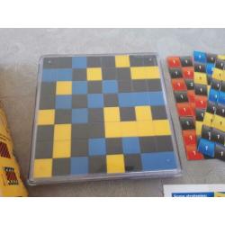 Kaleidoscope, meer dan 100 uitdagingen.