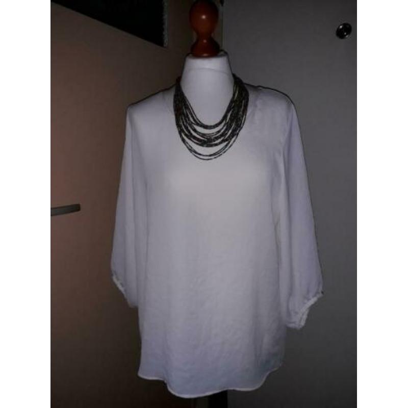 MarcCain zijde top off white met 3/4 mouwen maat 42