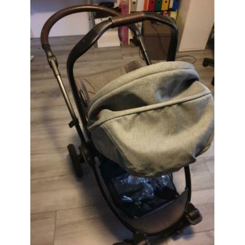 Een nog goede 3 in 1 kinderwagen van Baninni te koop