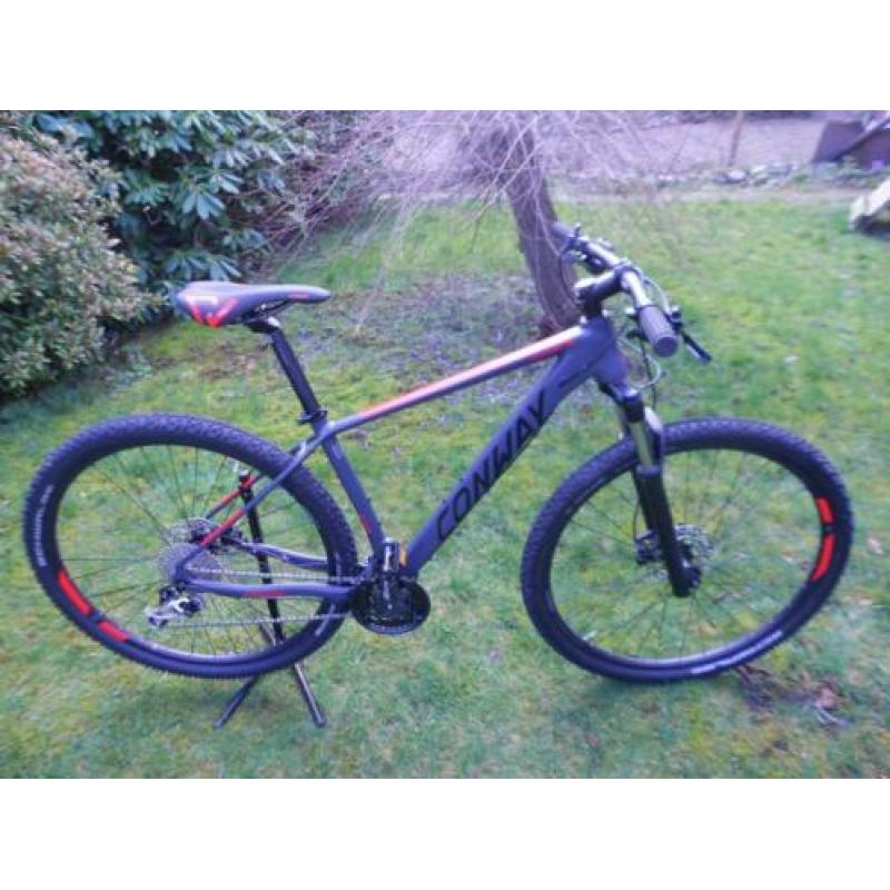 nieuwe conway 29er met XT/altus en rock shox vork