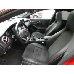 MERCEDES CLA-Klasse 180 122pk BlueEFFICIENCY Prestige AMG pa