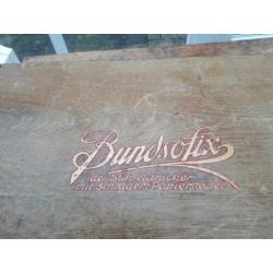 Brocante stapeldrukket. (De Buxus).