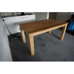 Eetkamertafel eiken