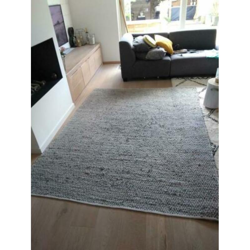 Stoer gevlochten leer/katoen kleed, grijs/beige