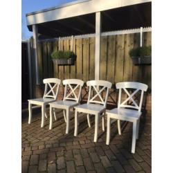 4 stevige bistro/ eetkamerstoelen