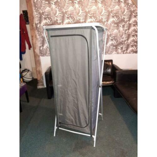 Campingkast Kleding