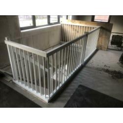 Te koop trap 4 meter hoog met bordes