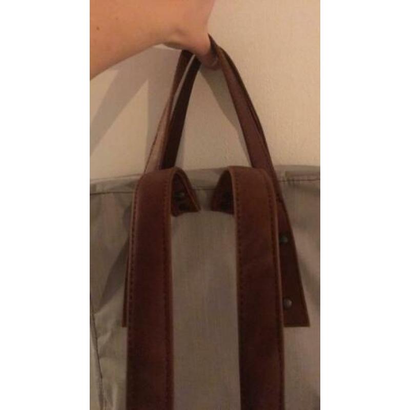 Simpele rugtas met shopper handvatten